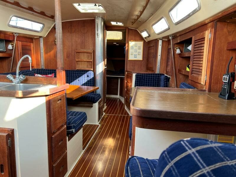 1986 Catalina Catalina 36 Tall Ri