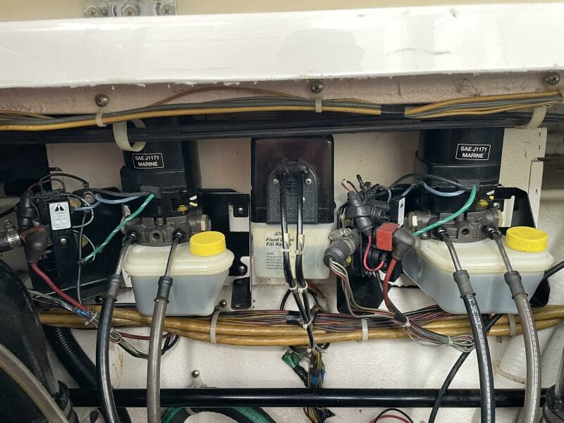 2003 Bayliner 3055 Ciera Sunbridge