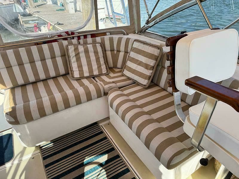 1999 Legacy 34 Express