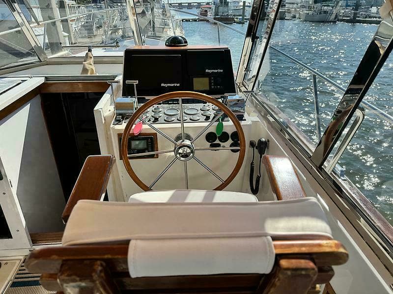 1999 Legacy 34 Express