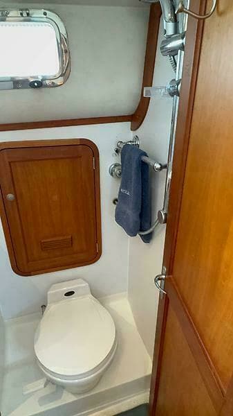 1999 Legacy 34 Express