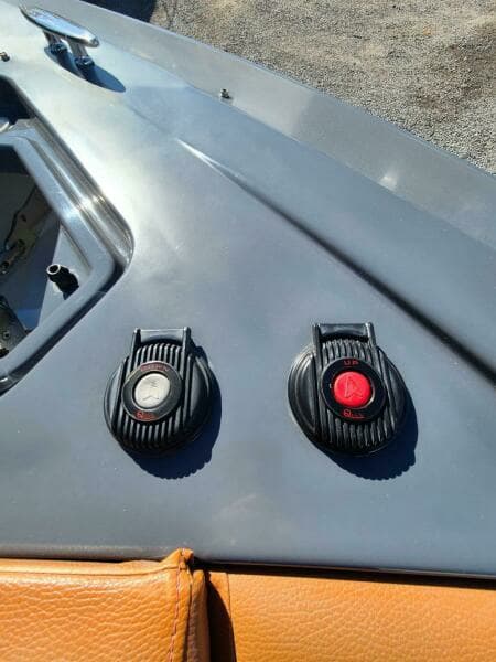 2017 Cruisers Yachts 338 South Beach BR