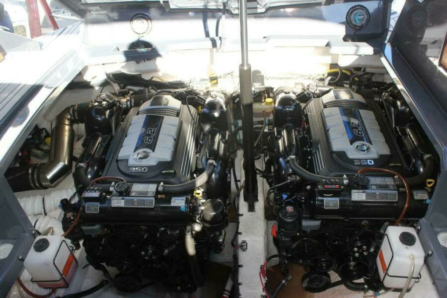 2017 Cruisers Yachts 338 South Beach BR