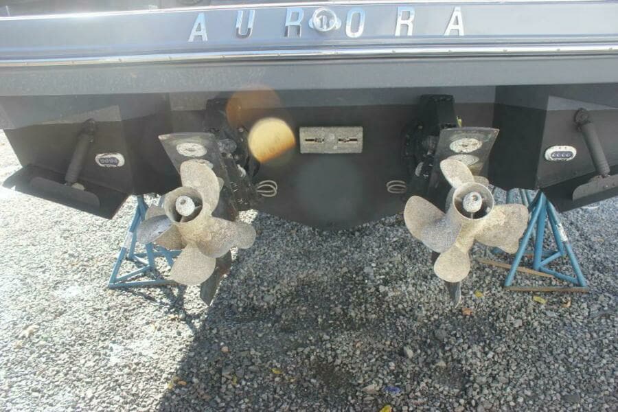 2017 Cruisers Yachts 338 South Beach BR