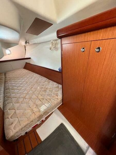 2007 Beneteau Oceanis 323
