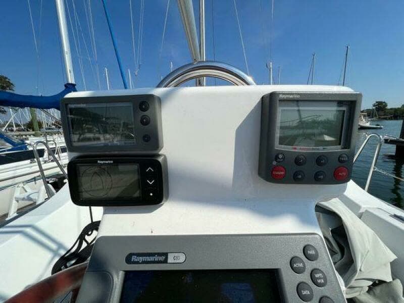 2007 Beneteau Oceanis 323