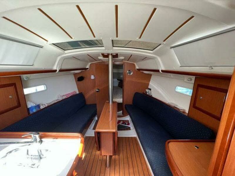 2007 Beneteau Oceanis 323