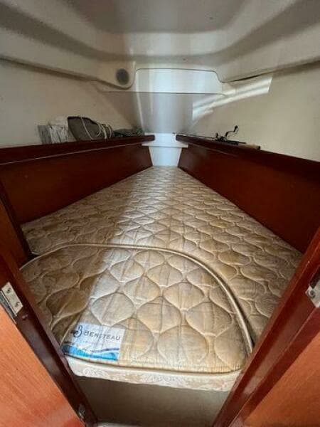 2007 Beneteau Oceanis 323