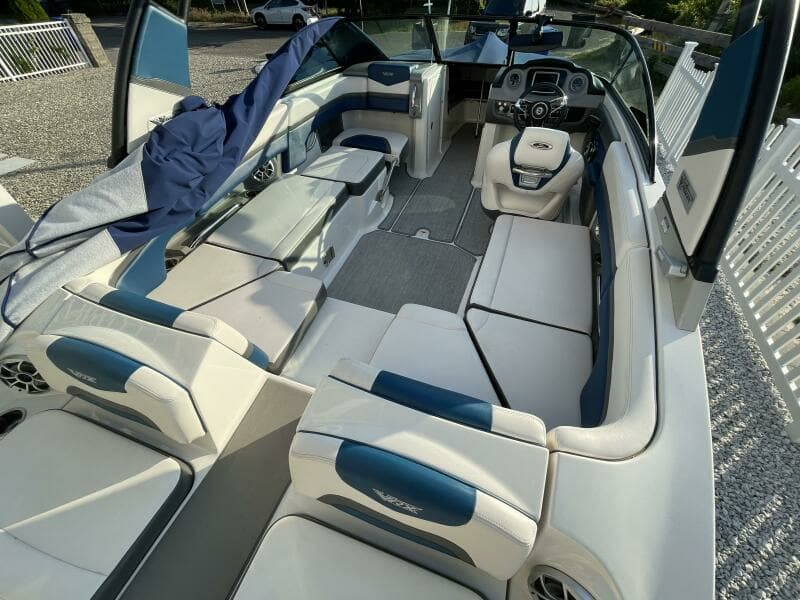 2016 Chaparral 223 Vortex