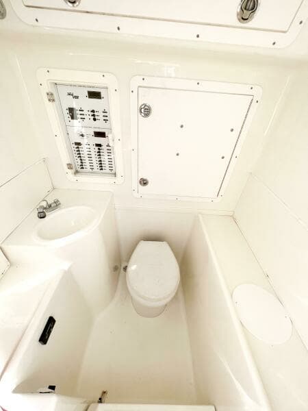 2017 SeaVee 390Z Center Console