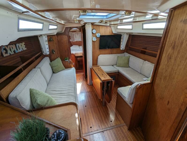 1985 Wauquiez Hood 38 MK II