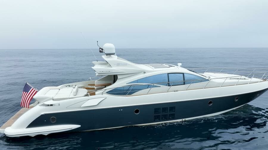2011 Azimut 68S