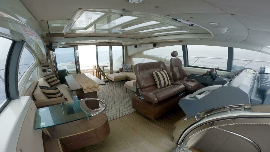 2011 Azimut 68S