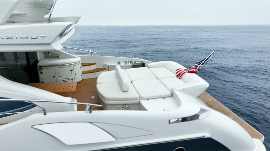 2011 Azimut 68S