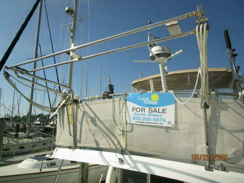39' Mainship tender davits