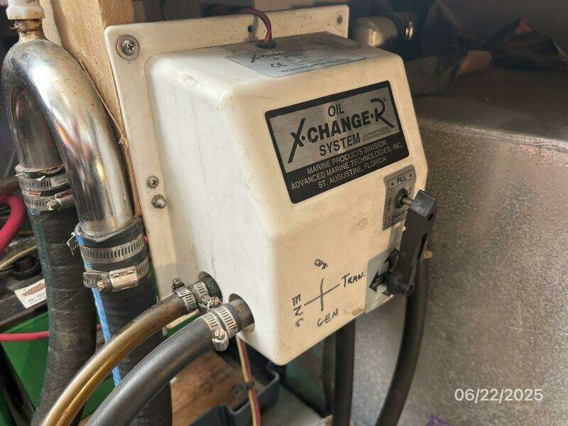 39' Mainship oil change system