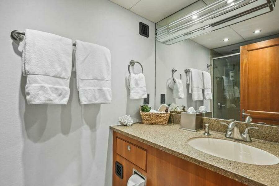 2009 Custom Flybridge Motoryacht