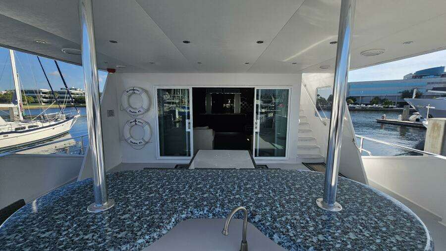 2009 Custom Flybridge Motoryacht