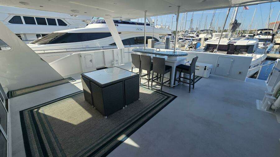 2009 Custom Flybridge Motoryacht