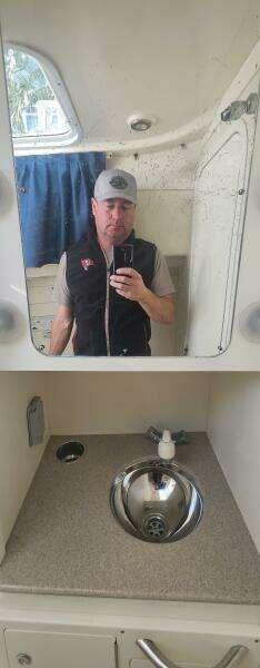 2008 World Cat 320 EC