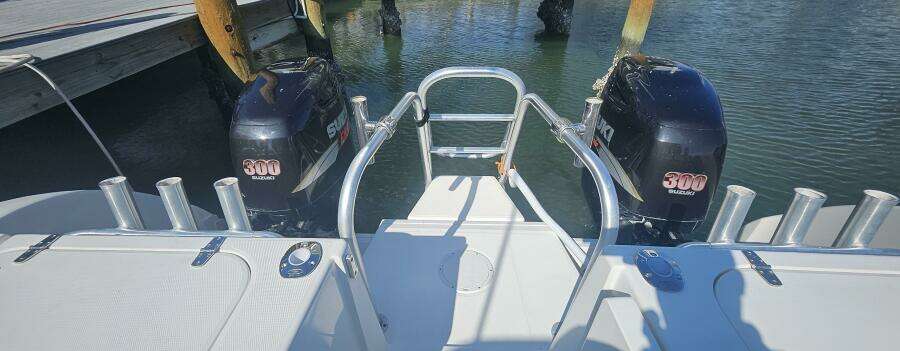 2008 World Cat 320 EC