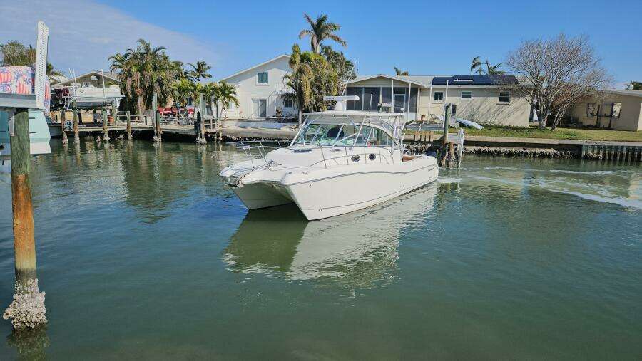 2008 World Cat 320 EC