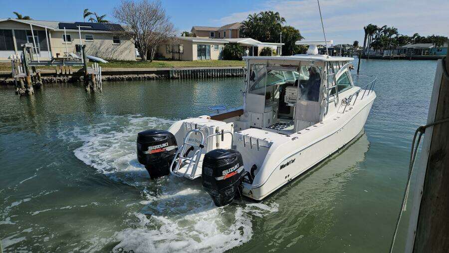 2008 World Cat 320 EC