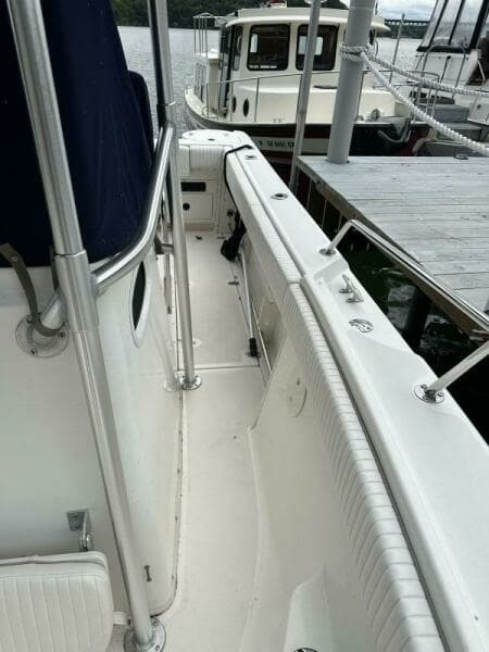 2000 Boston Whaler 