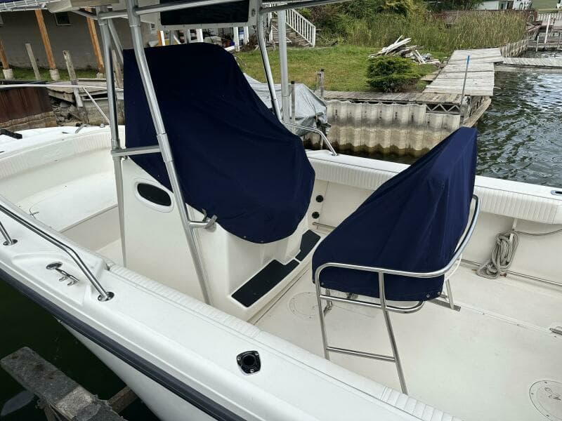 2000 Boston Whaler 