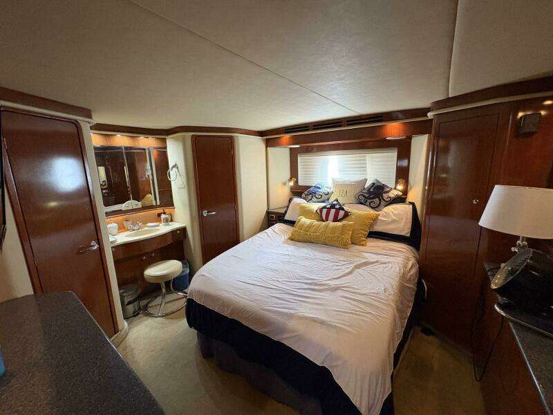 2002 Sea Ray 480 Motor Yacht