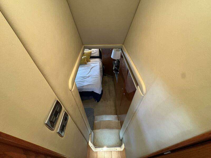 2002 Sea Ray 480 Motor Yacht