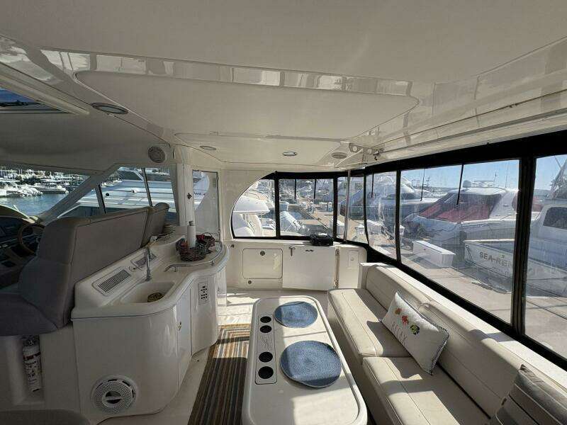 2002 Sea Ray 480 Motor Yacht