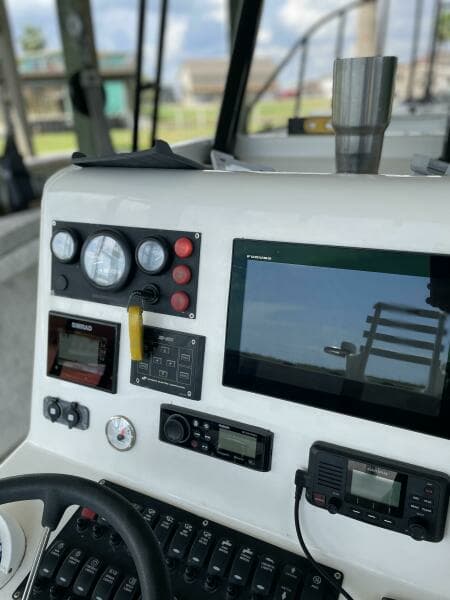 1997 Custom 31 Center Console Pullin Drag