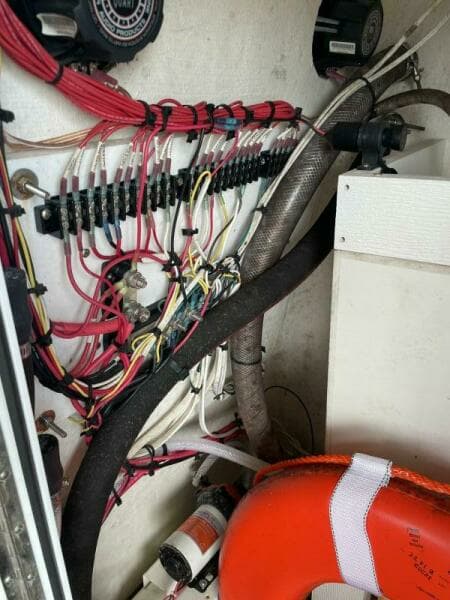 1997 Custom 31 Center Console Pullin Drag