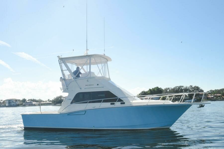 2001 35 Cabo Flybridge - VIKINGOS - Profile