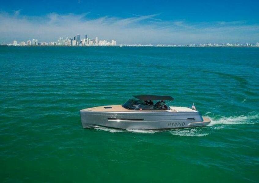 2018 Canard eMotion HYBRID