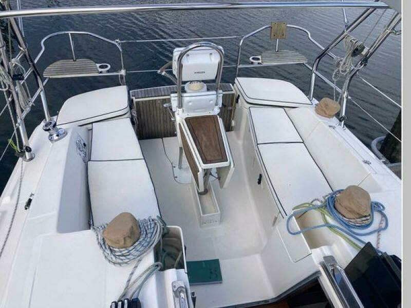 2015 Marlow-Hunter 33