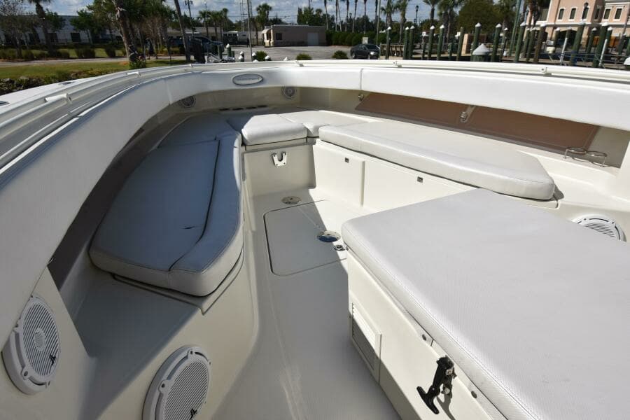 2012 42 Hydra-Sports SF - A Salt Weapon - Forward Seating/Storage