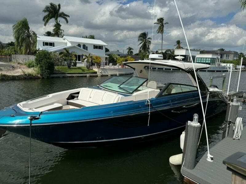 2021 Sea Ray 400 SLX OB