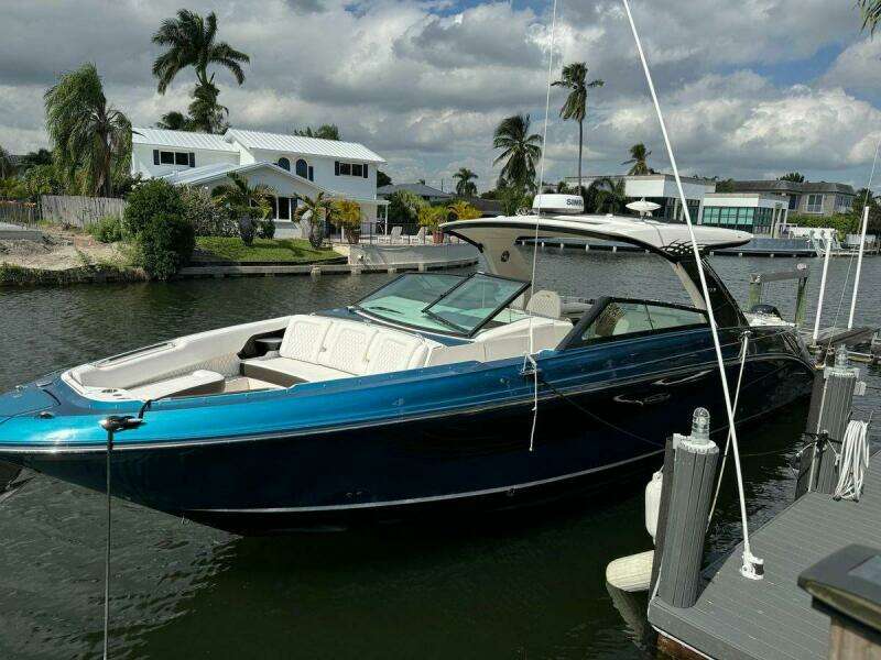 2021 Sea Ray 400 SLX OB