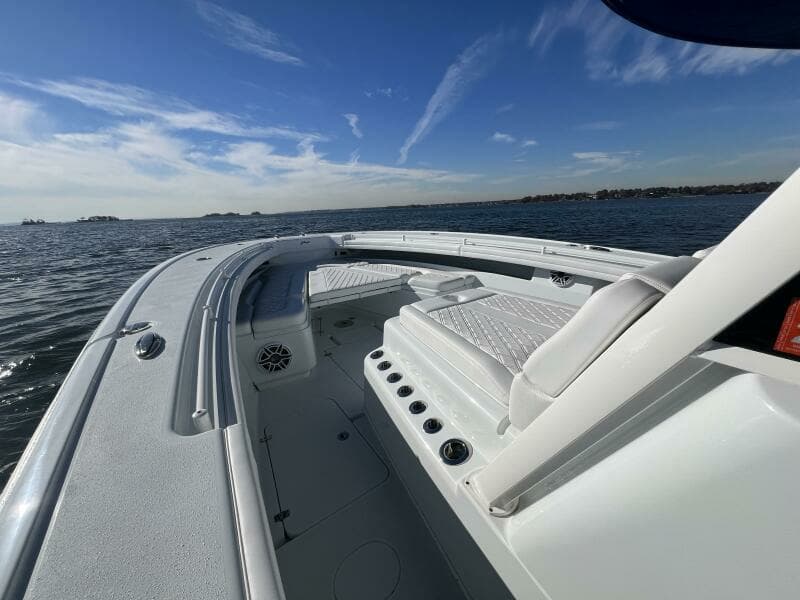 2023 Yellowfin 42 Offshore