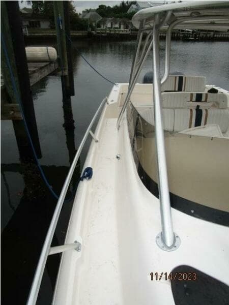 34' Intrepid side deck1