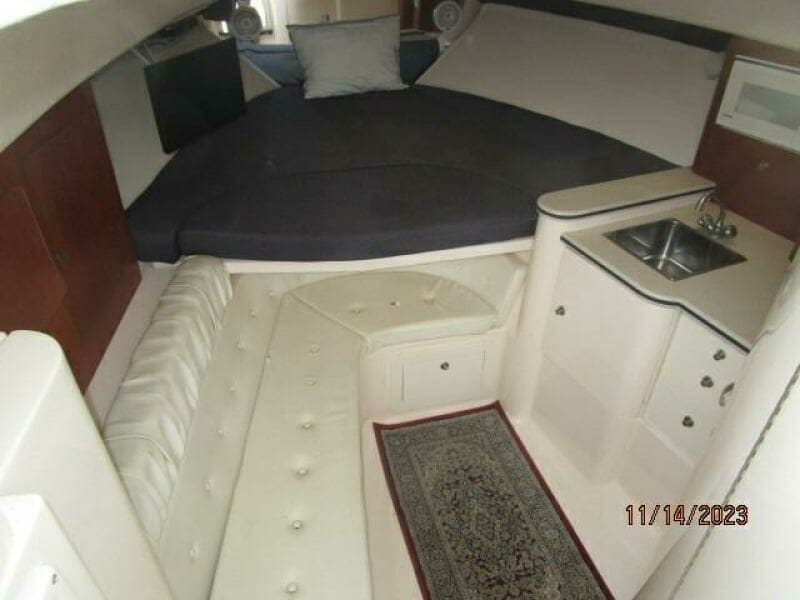 34' Intrepid cabin