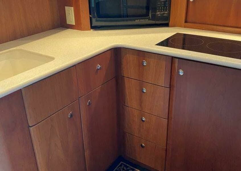 2002 Silverton 330 Sport Bridge