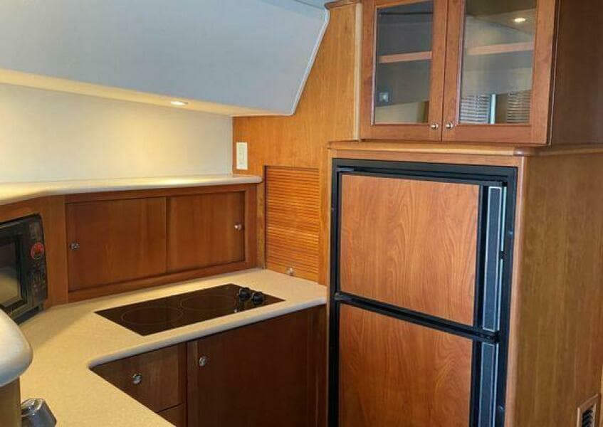 2002 Silverton 330 Sport Bridge