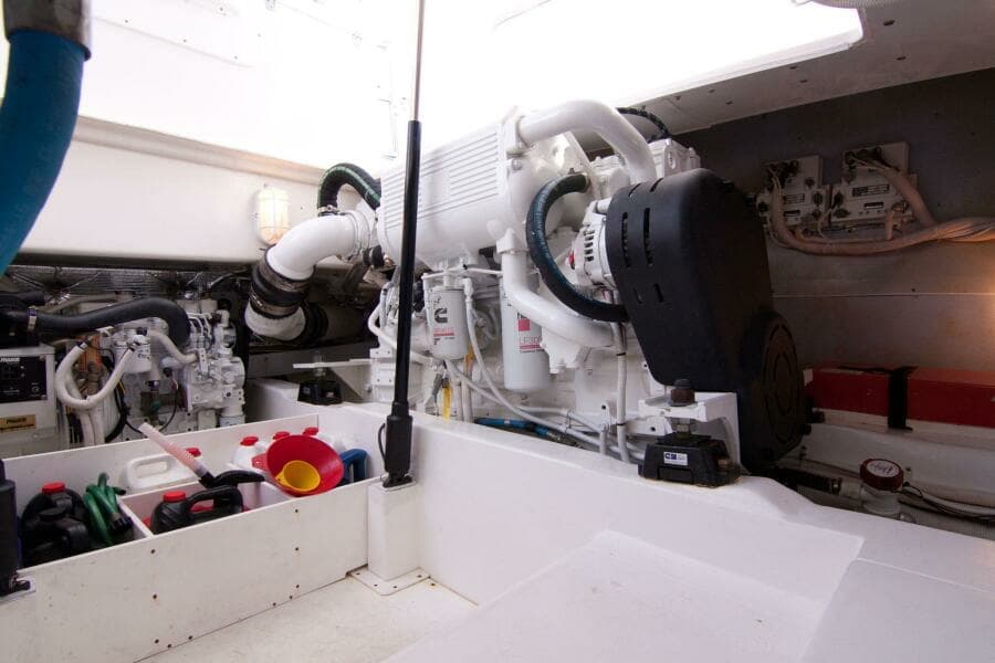 Out Island 38 Express-Engine Room