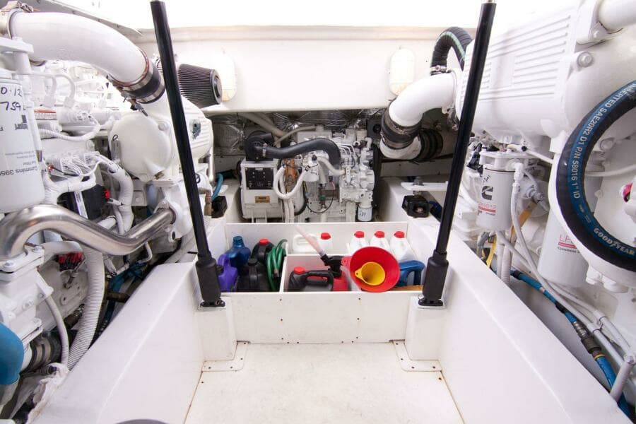 Out Island 38 Express-Engine Room