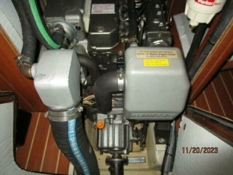 41' Hunter auxiliary3