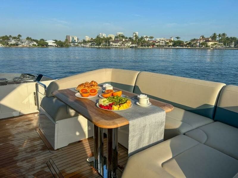 2024 Fairline Squadron 68