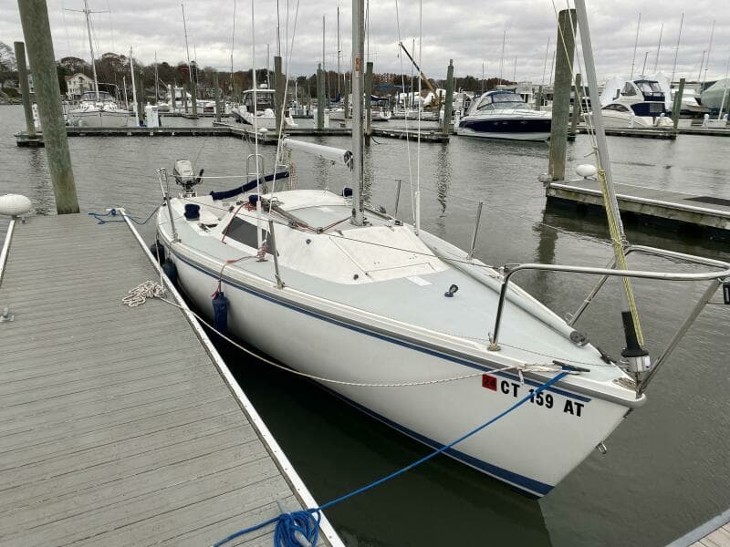 1989 Catalina capri 22